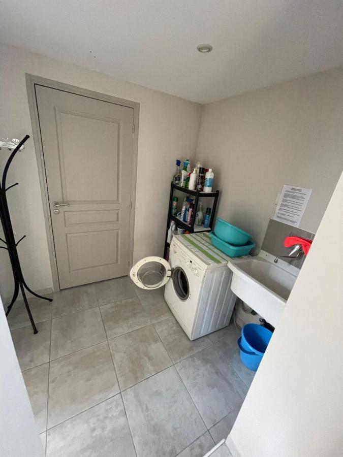 Petite Maison Pres Du Centre LʼIsle-sur-la-Sorgue Buitenkant foto